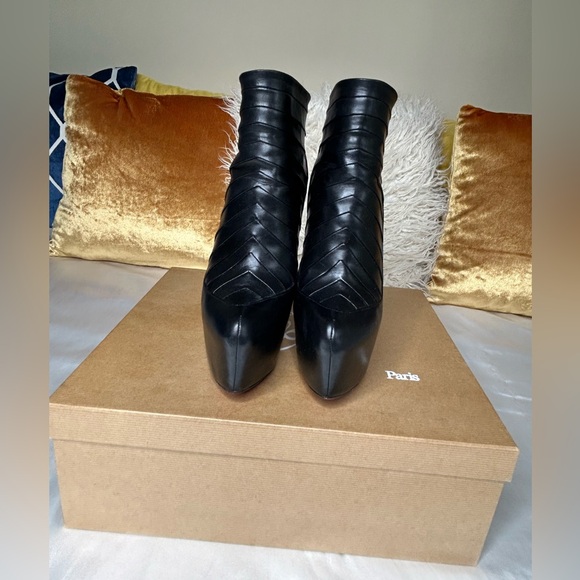 Christian Louboutin Armor Nappa 160 Booties - Picture 4 of 15
